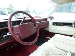Cadillac DeVille  1989