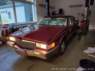 Cadillac DeVille  1989