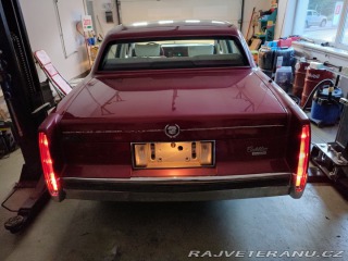Cadillac DeVille  1989