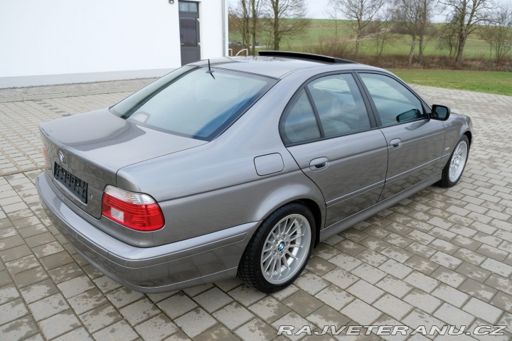 BMW 5 e39 2002