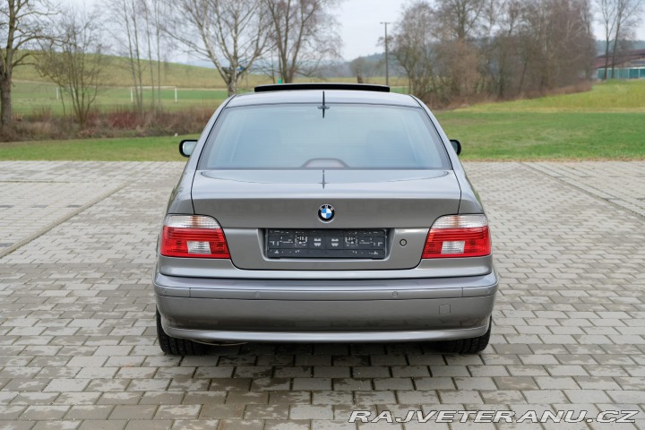 BMW 5 e39 2002