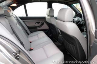 BMW 5 e39 2002