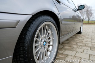 BMW 5 e39 2002
