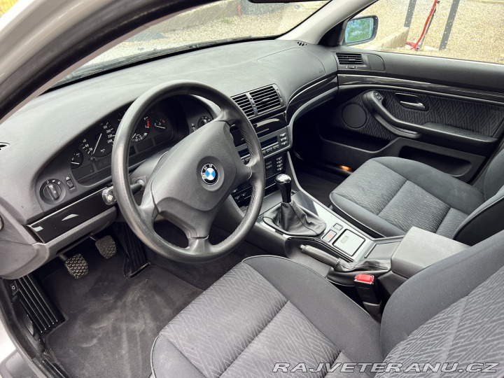 BMW 5 e39 2002