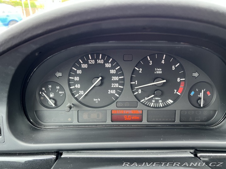 BMW 5 e39 2002