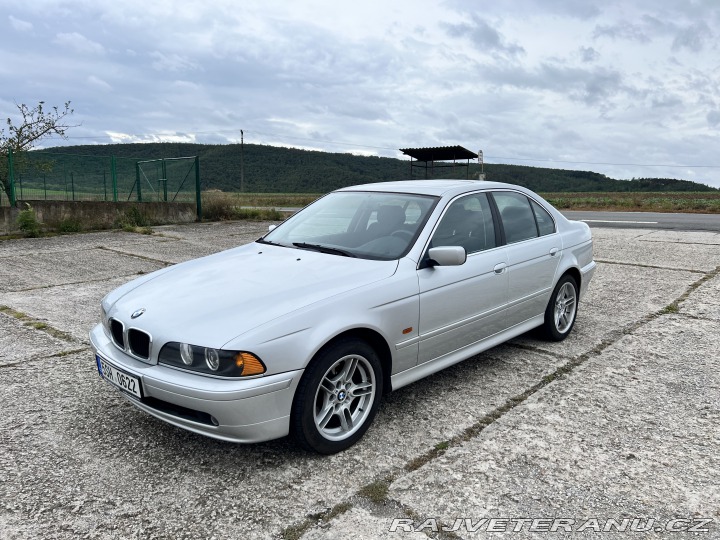 BMW 5 e39 2002