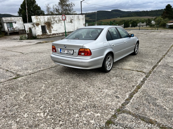 BMW 5 e39 2002