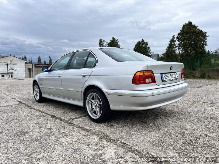 BMW 5 e39 2002