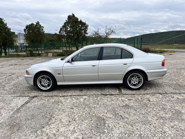 BMW 5 e39 2002