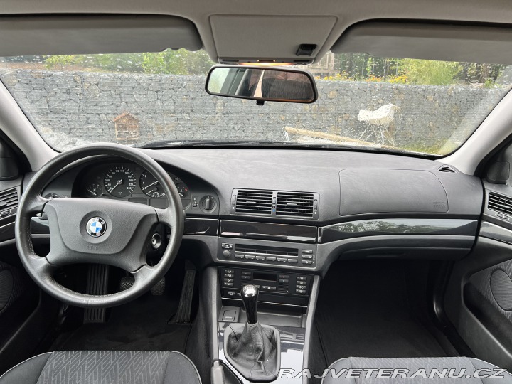 BMW 5 e39 2002