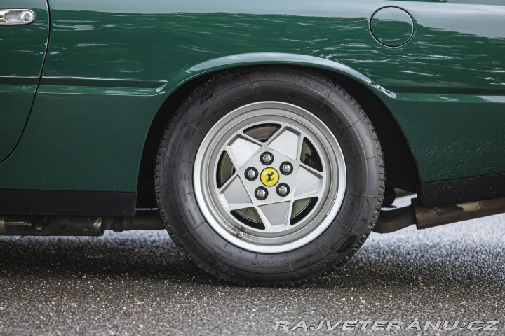 Ferrari 412 1987