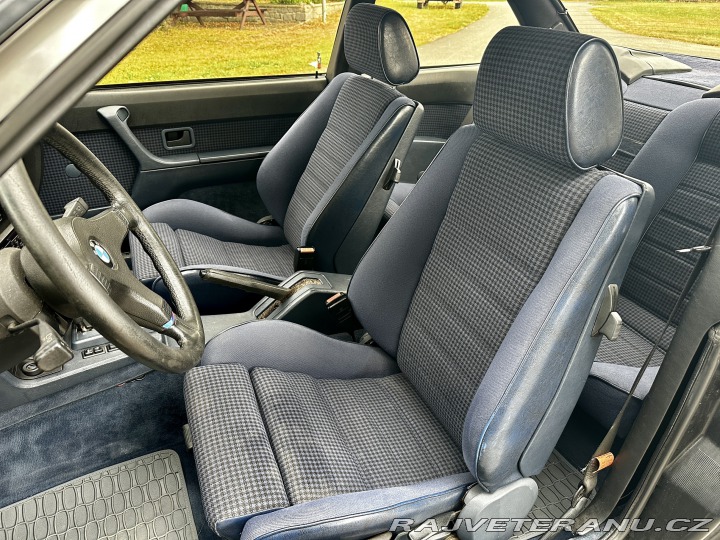 BMW 6 E24 635CSi 1984