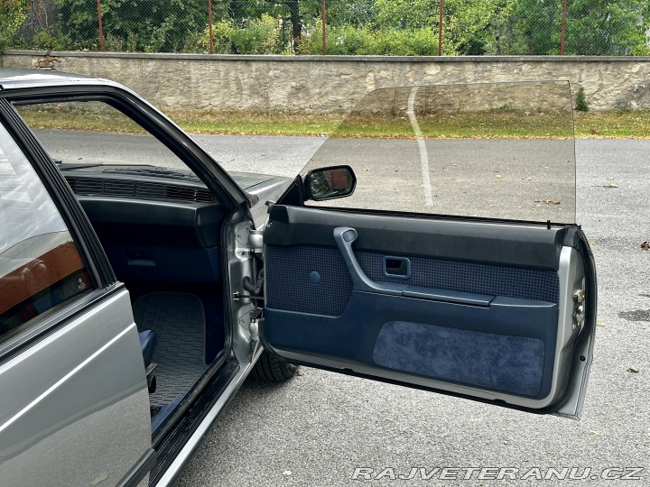 BMW 6 E24 635CSi 1984