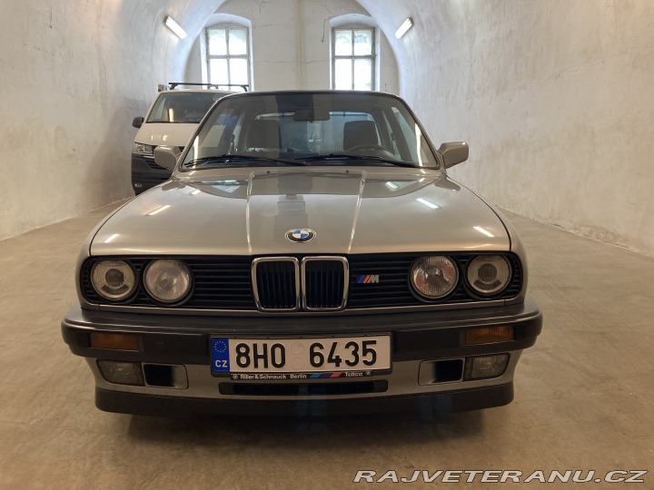 BMW 3 E30 1989