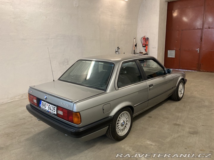 BMW 3 E30 1989
