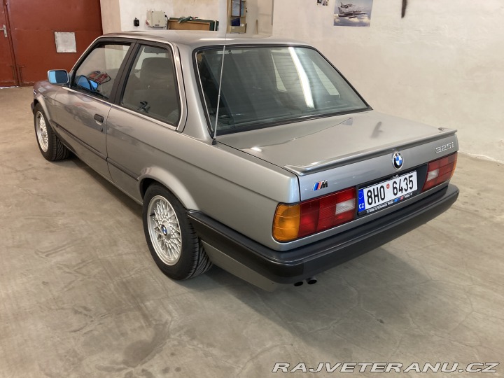 BMW 3 E30 1989