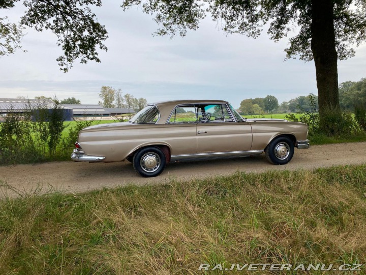 Mercedes-Benz 220 SE Coupe W111 1964