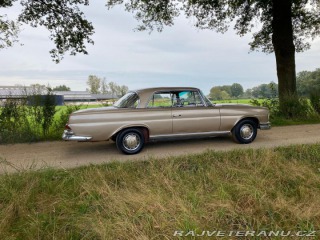 Mercedes-Benz 220 SE Coupe W111 1964