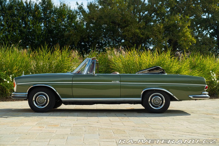 Mercedes-Benz 220 SE CABRIOLET 1964