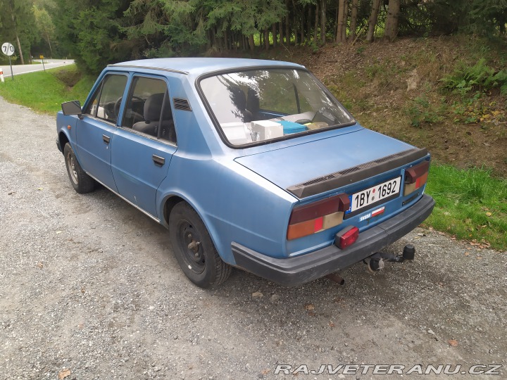 Škoda 120 120L 1985