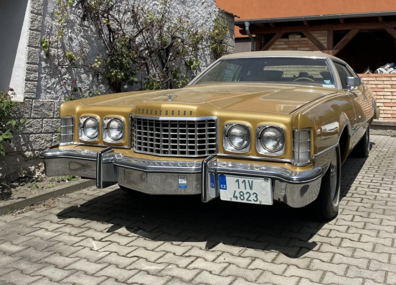 Ford Thunderbird 