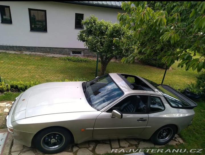 Porsche 944 Targa 1983