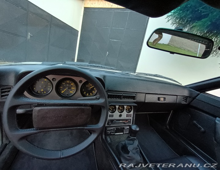 Porsche 944 Targa 1983