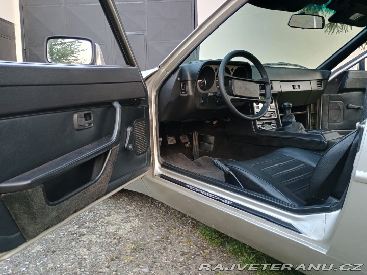 Porsche 944 Targa 1983