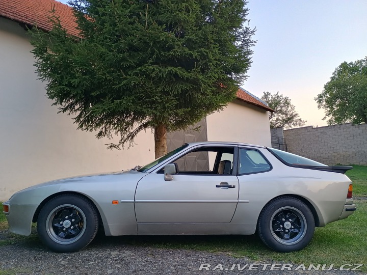 Porsche 944 Targa 1983