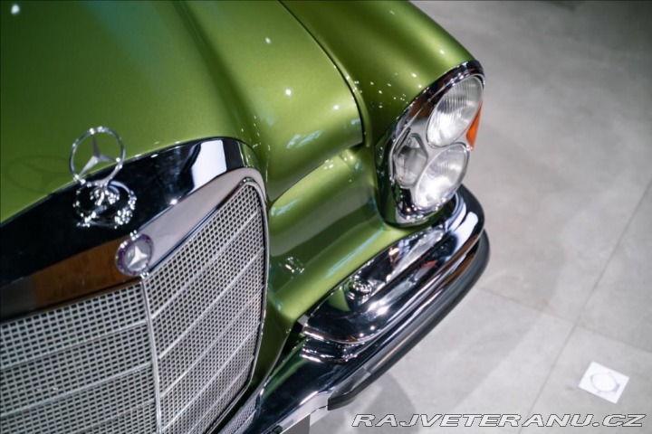 Mercedes-Benz 250 BR 250 SE/C COUPE, 1966, 1800