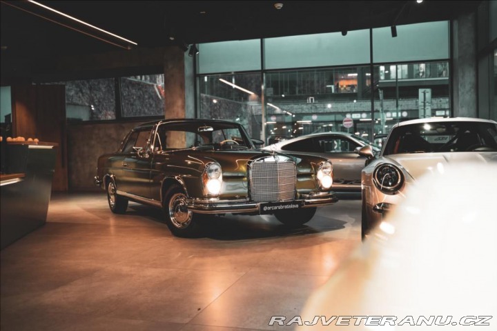 Mercedes-Benz 250 BR 250 SE/C COUPE, 1966, 1800