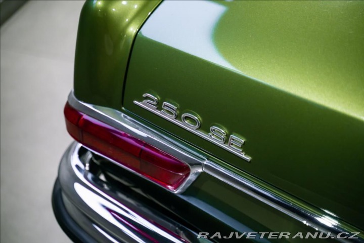 Mercedes-Benz 250 BR 250 SE/C COUPE, 1966, 1800