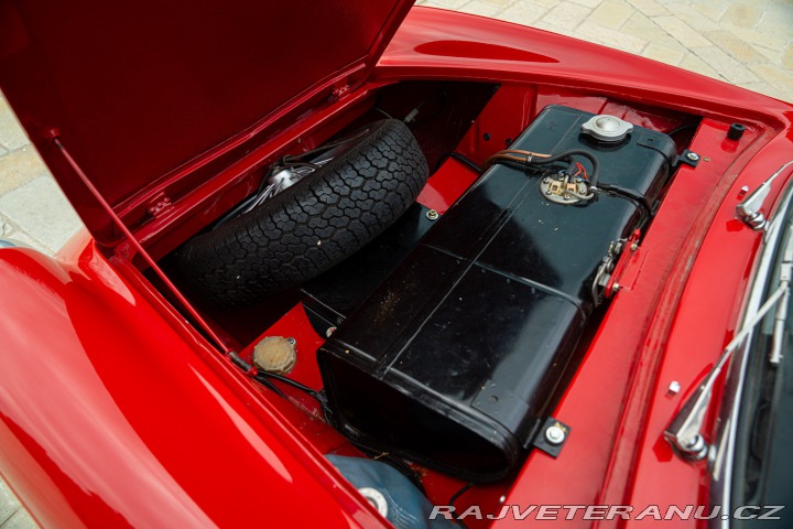 Ostatní značky Ostatní modely Cisitalia 850 SPIDER 1966