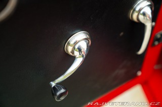 Ostatní značky Ostatní modely Cisitalia 850 SPIDER 1966