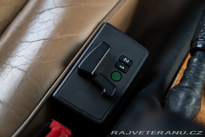 Land Rover Ostatní modely CLASSIC LWB SOFT DASH 1994
