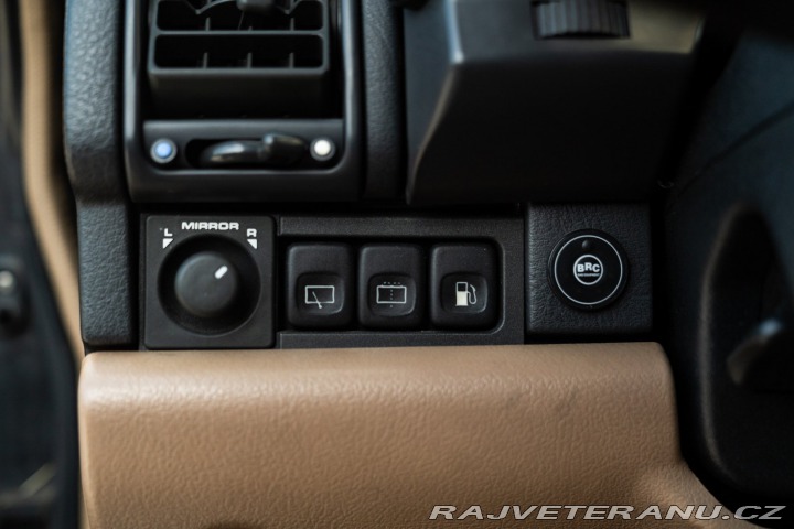 Land Rover Ostatní modely CLASSIC LWB SOFT DASH 1994