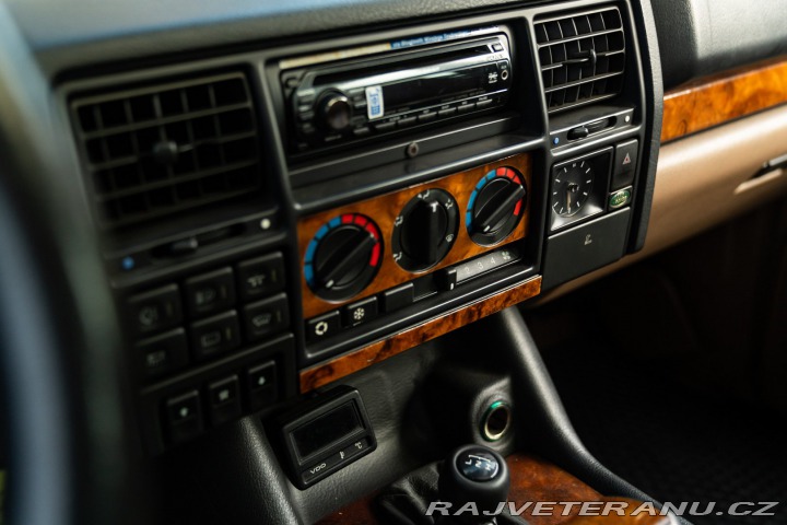 Land Rover Ostatní modely CLASSIC LWB SOFT DASH 1994