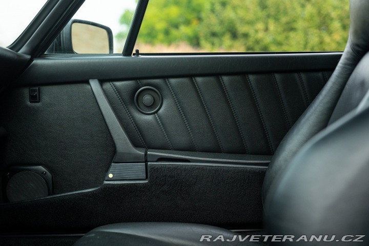 Porsche 911 CARRERA 3.2 G50 “SAFARI” 1986