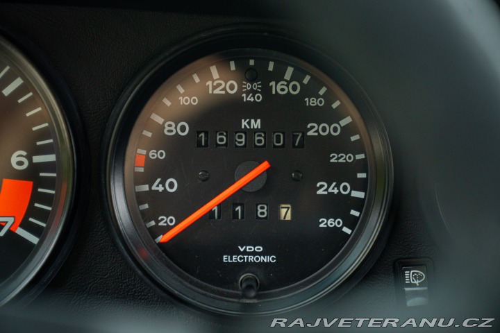 Porsche 911 CARRERA 3.2 G50 “SAFARI” 1986
