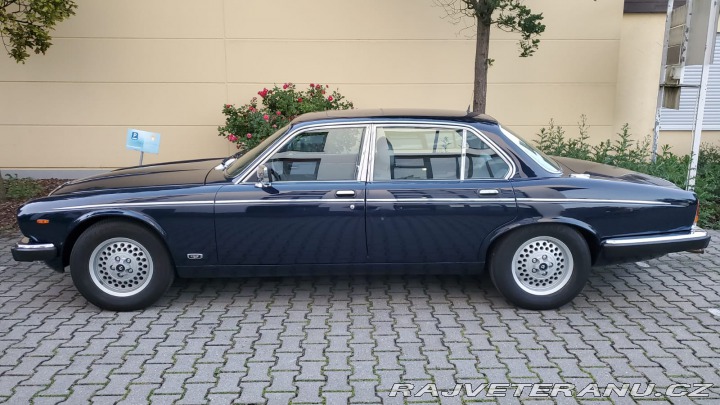 Daimler Double-Six Jaguar XJ V12 Daimler 1988