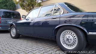 Daimler Double-Six Jaguar XJ V12 Daimler 1988