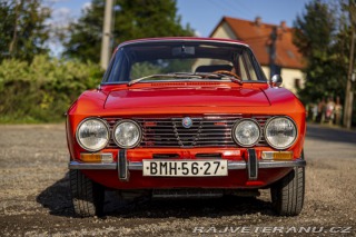 Alfa Romeo GT 2000 VELOCE (KAREL GOTT) 1972