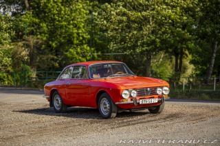 Alfa Romeo GT 2000 VELOCE (KAREL GOTT) 1972