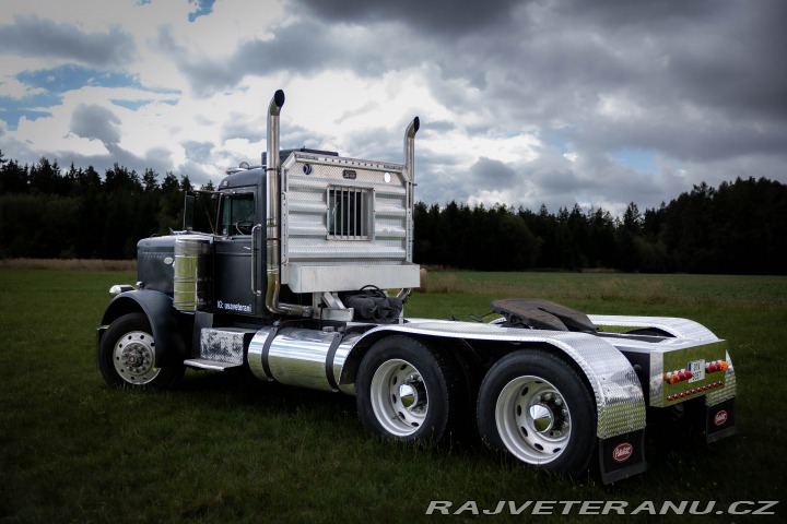 Ostatní značky Ostatní modely PETERBILT 359 A DAY CAB 1969