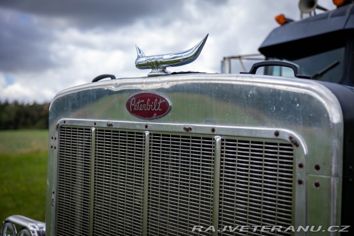 Ostatní značky Ostatní modely PETERBILT 359 A DAY CAB 1969