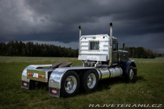 Ostatní značky Ostatní modely PETERBILT 359 A DAY CAB 1969