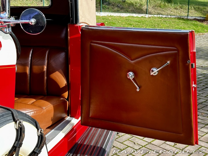 Ostatní značky Ostatní modely Auburn 8-101 1933