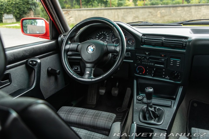 BMW 3 E30 318is M-technic 2 1990