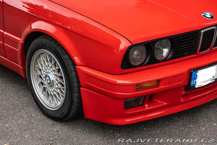 BMW 3 E30 318is M-technic 2 1990