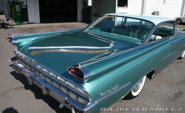 Oldsmobile 98 Holiday Coupe 1959